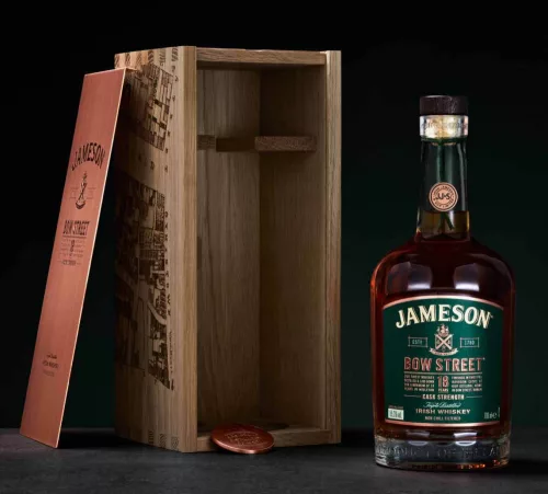 Jameson 18 éves Bow Street Whisky (0,7L 55,3%)