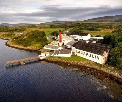 Lagavulin 12 éves Cask Strength Special Release 2023 Whisky (0,7L 56,4%)