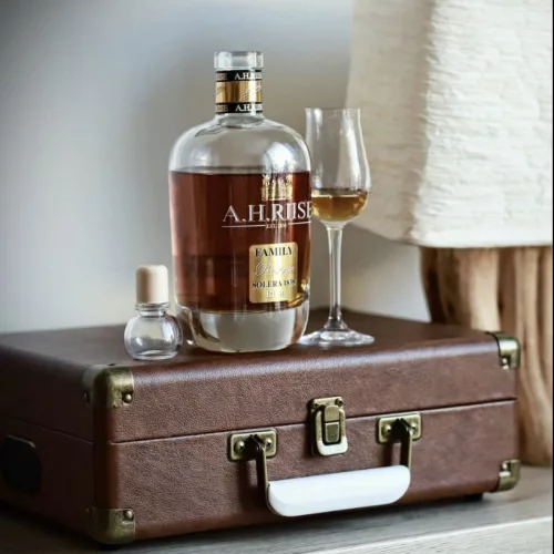 A.H.Riise Old St. Croix FAMILY Reserve (0,7L 42%)