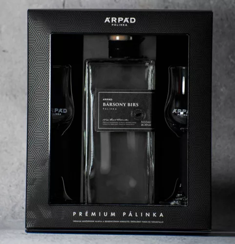 Árpád Prémium Lepotica Szilva Pálinka (Exkluzív Díszdoboz 2 db Tulipán Pohárral) 0,5L