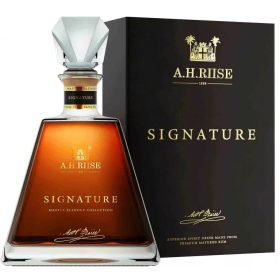 A.H. Riise Signature (0,7L 43,9%)